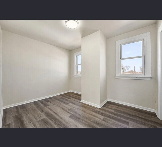 Building Photo - 3906 Catalpa St