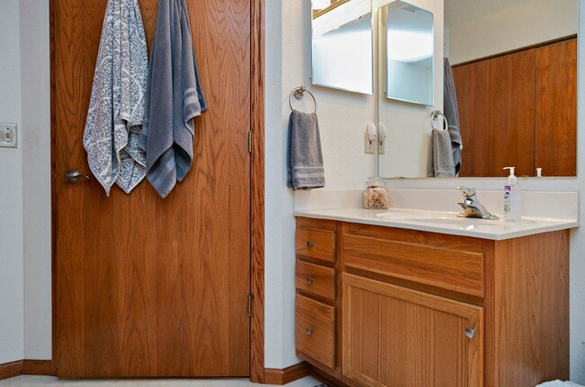bathroom 2 - N43W32801 Rasmus Rd