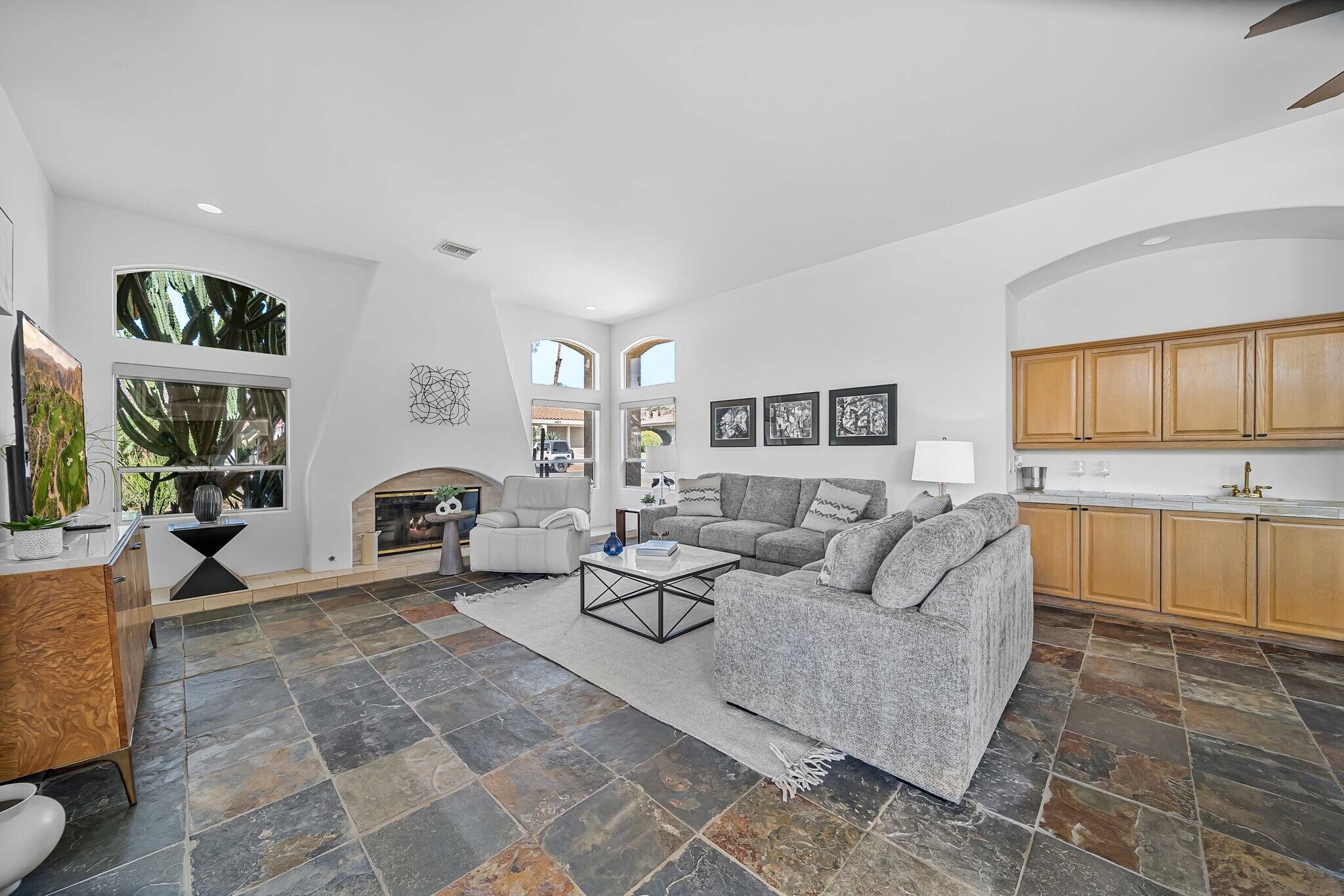 Building Photo - 49810 Ave Montero