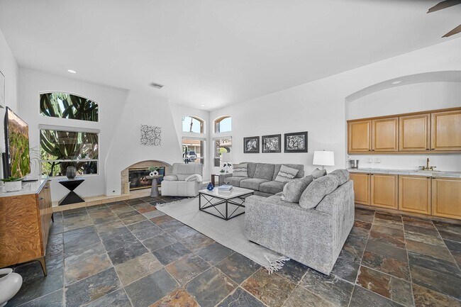 Building Photo - 49810 Ave Montero