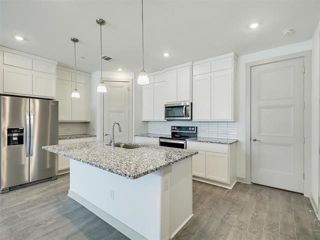 Building Photo - 563 Eiseley Dr