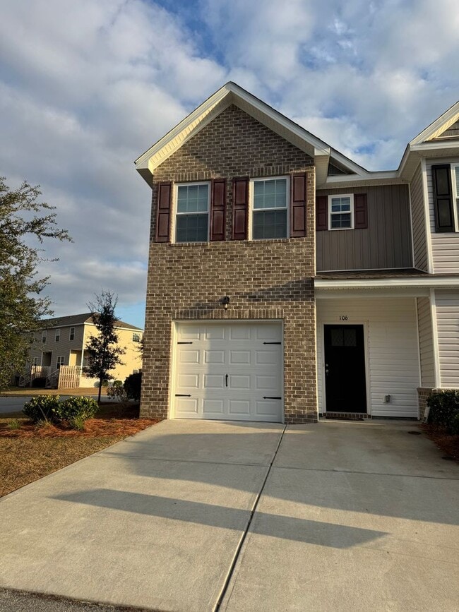 Building Photo - Townhome in Desirable Sterling Links - AVAILABLE NOW