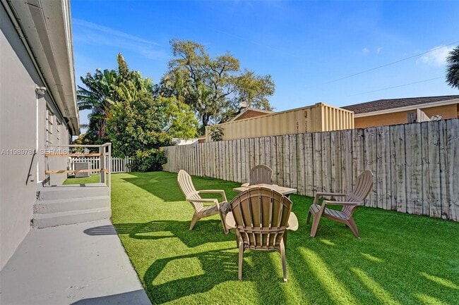 Building Photo - 529 NW 8th St