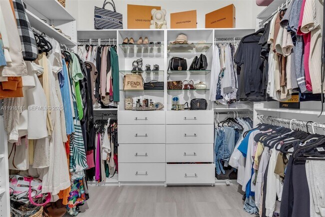 Building Photo - 11413 SW 252nd Ter