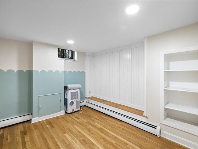 Building Photo - 338 Beacon St