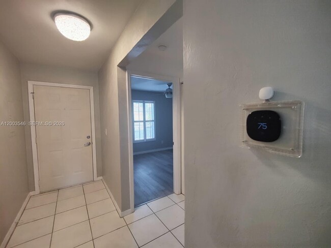 Building Photo - 2668 Kings Lake Blvd