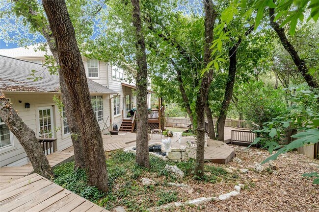 Building Photo - 9201 Trowbridge Cove