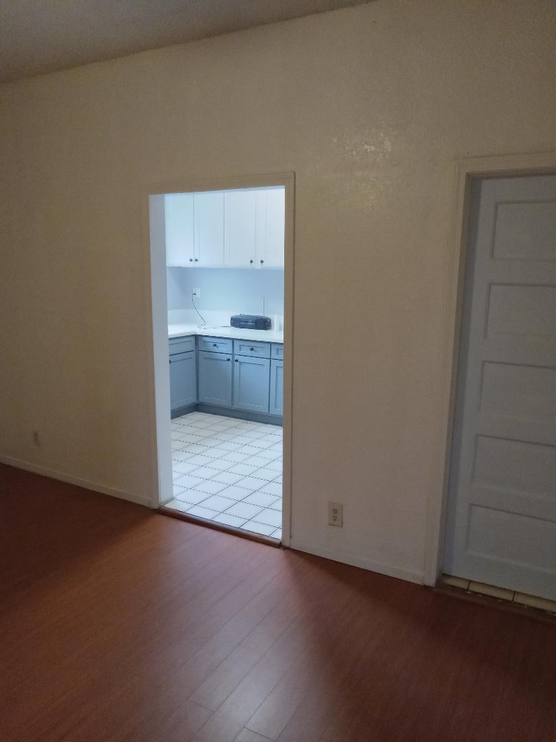 Building Photo - 4720 S Normandie Ave