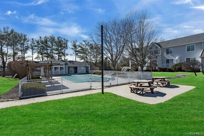 Building Photo - 3534 Gibbs Rd