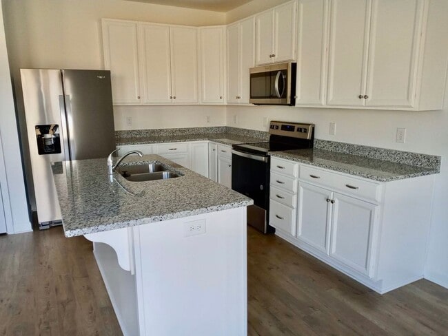 Building Photo - Blacksburg, 3 BR / 2 BA, Available for rent in the Westhill section of Prices Fork Road