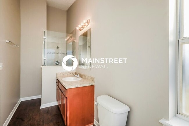 Building Photo - 3 Bedroom Pet-Friendly Home in Jacksonville, FL with Main Street Renewal