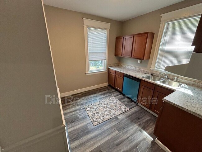 Building Photo - 3729 Herbert Ave