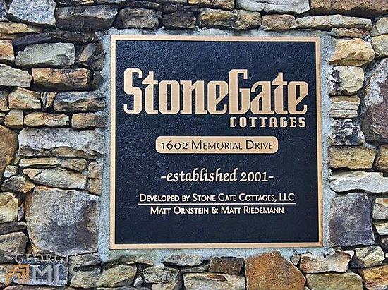 Building Photo - 1000 Stone Gate Ln SE