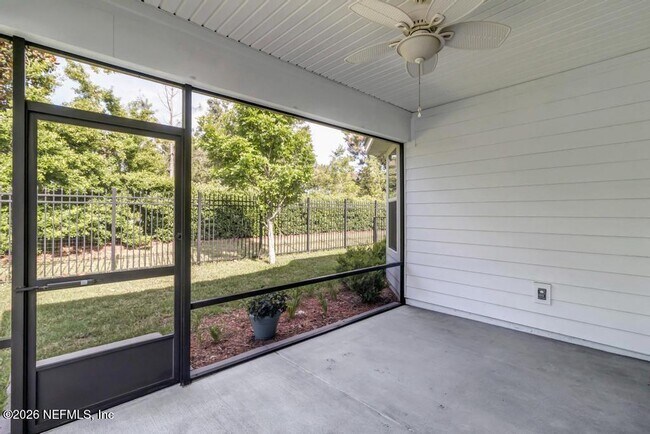 Building Photo - 132 Vista Lake Cir