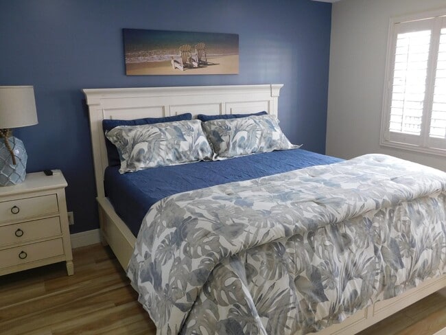 Building Photo - 2871 N Ocean Blvd