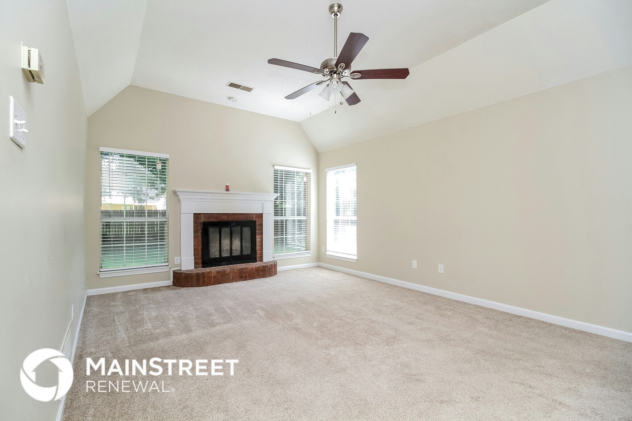 Building Photo - 10104 Fox Chase Dr