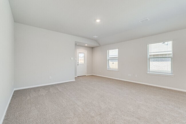 Building Photo - 5808 Piedrosa Ct