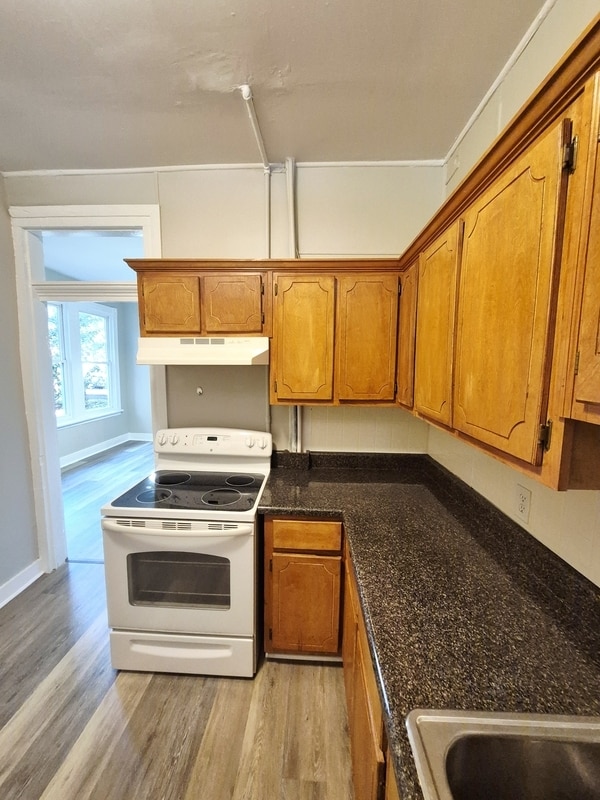 Building Photo - 3209 3rd Ave