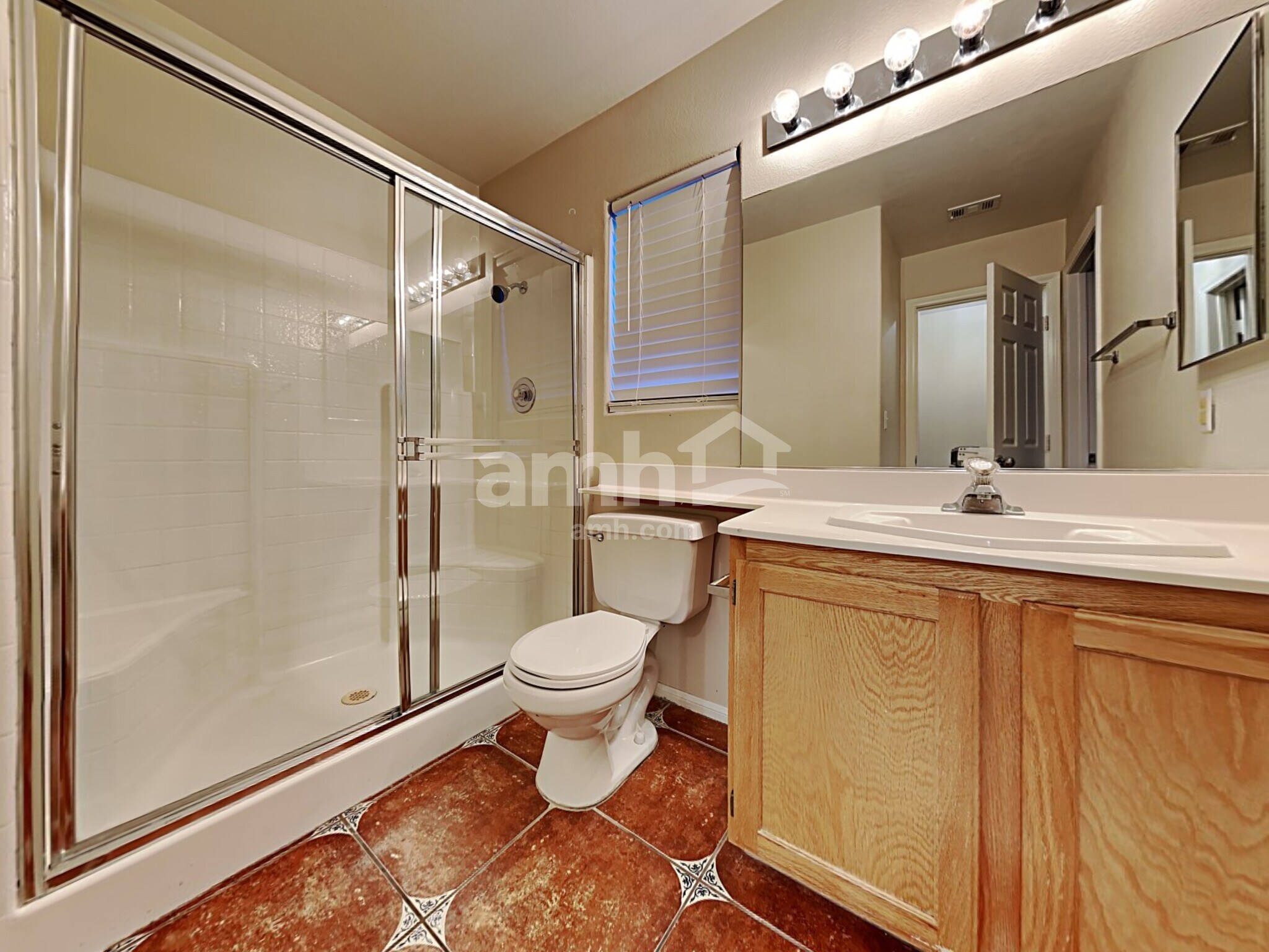 Building Photo - 140 Kachina Dr