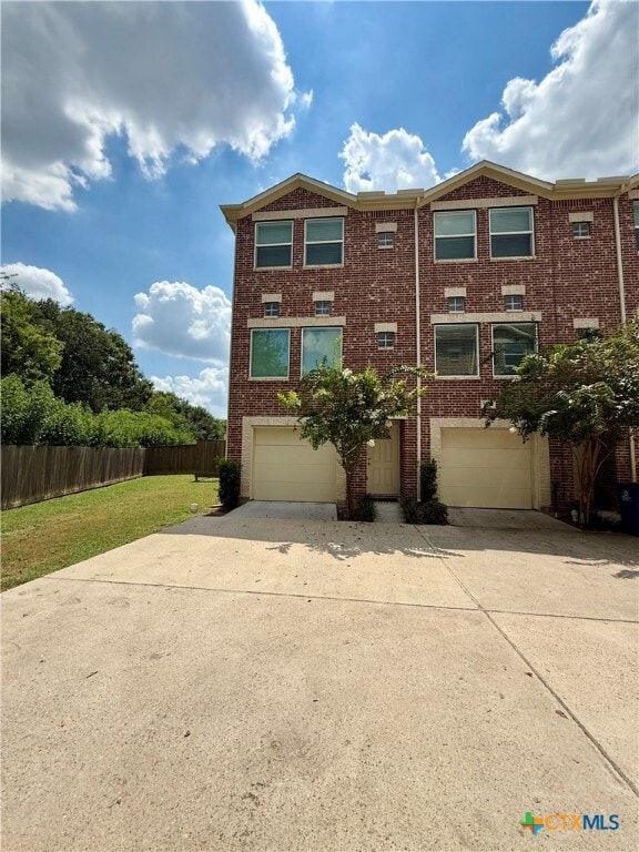 Building Photo - 8705 Bryam St