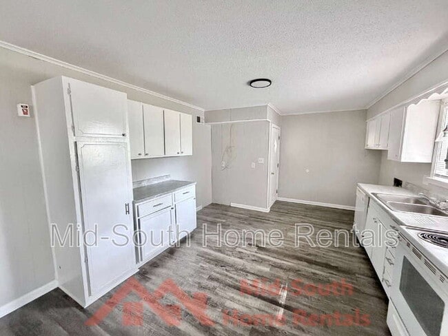 Building Photo - 1359 Heathcliff Dr