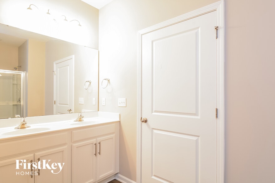 Building Photo - 109 Zulabelle Ct