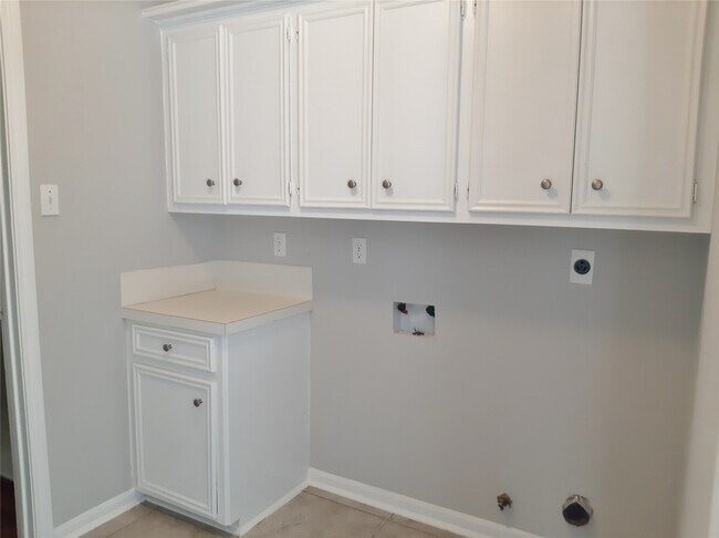 Building Photo - 1706 Calveryman Ln