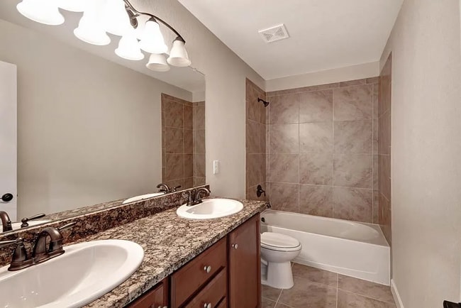 Building Photo - 1381 14th Ave