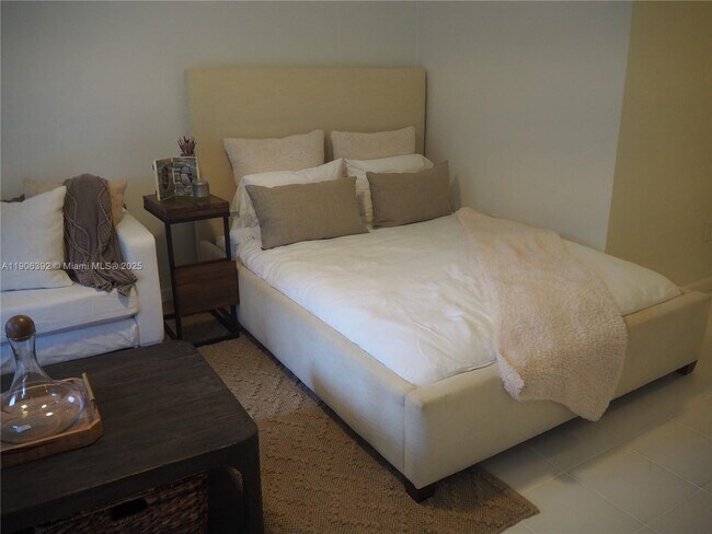 Building Photo - 75 Washington Ave