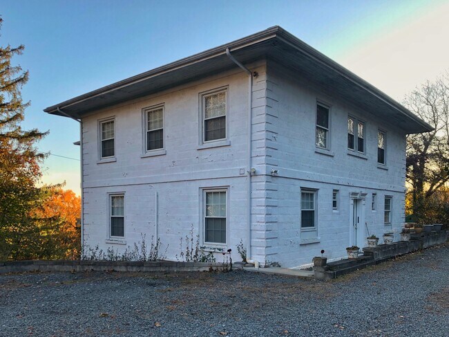 Primary Photo - 55 Cedar St