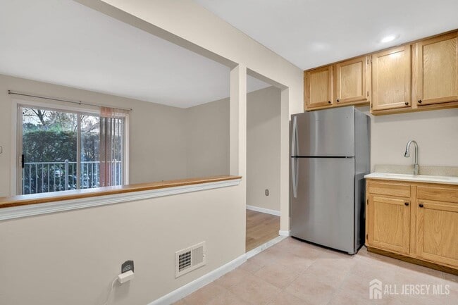 Building Photo - 4517 Birchwood Ct