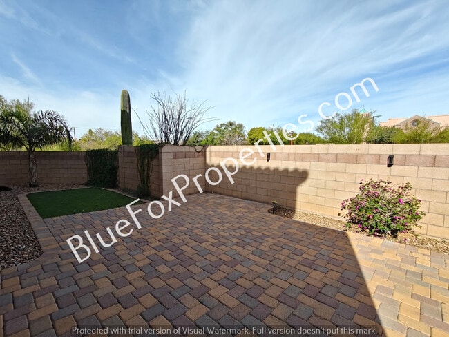 Building Photo - 8545 N Gaetano Loop