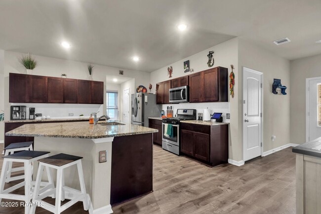 Building Photo - 101 Chestnut Oak Dr