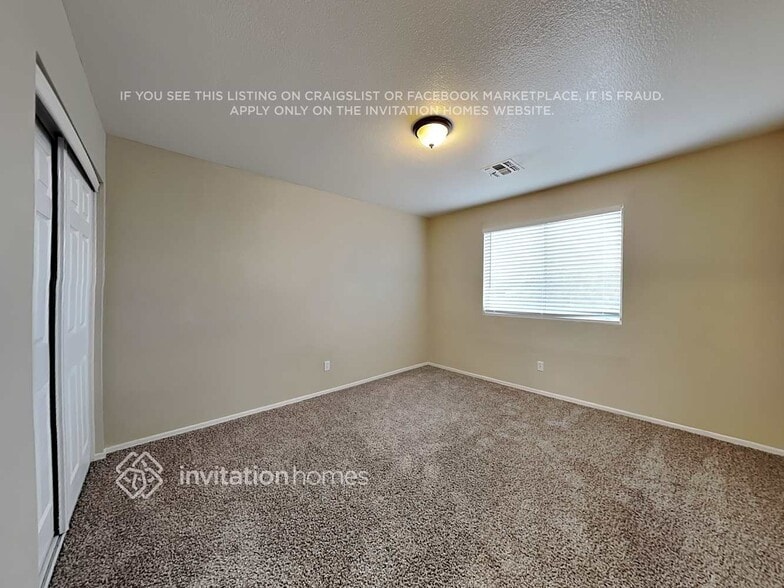 Building Photo - 163 S Parkwood