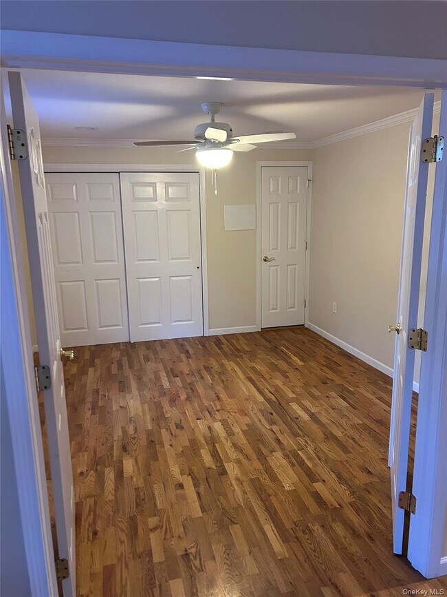 Building Photo - 106 Newport Bridge Rd