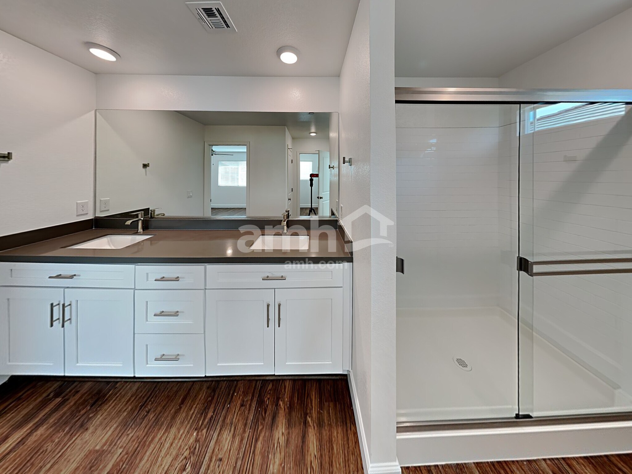 Building Photo - 10072 Roseum Ct
