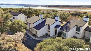 Building Photo - 1135 Parkview Dr