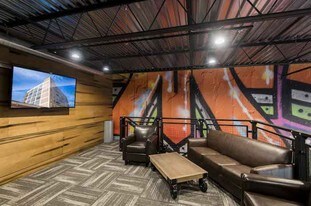 Building Photo - 600 N Broad St