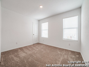 Building Photo - 2810 Millikan Dr