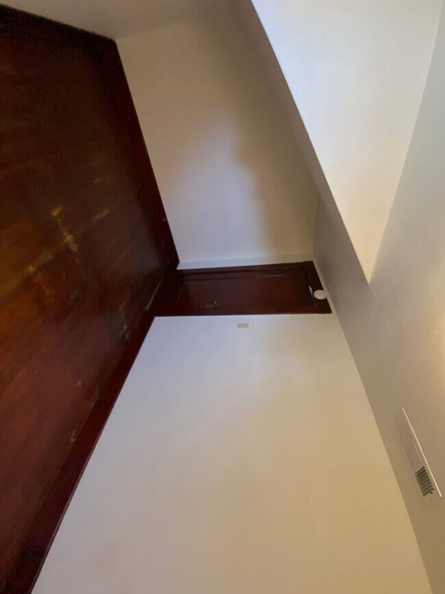 Building Photo - Beautiful Visalia Home Available Now!