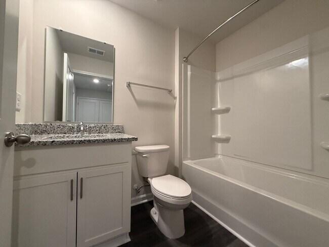Building Photo - Conway - 3 Bedroom / 2 Bathroom Townhome