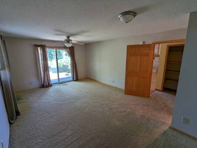 Master bedroom - 67940 County Road 76