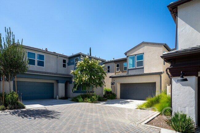 Building Photo - 24473 Sonieta Ct