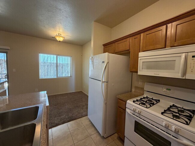 Building Photo - 605 Benicia Ln