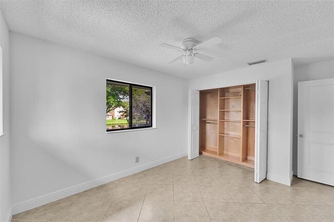 Building Photo - 2376 NW 36th Ave