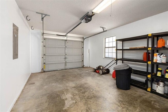 Building Photo - 109 Tupelo Cir