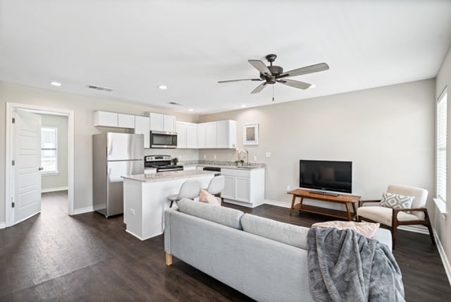 Building Photo - 3425-3425 Brooke Pl