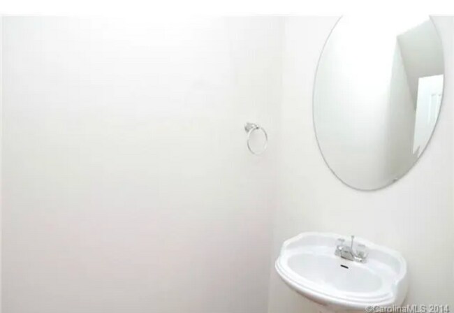 Building Photo - 5699 Stafford Rd