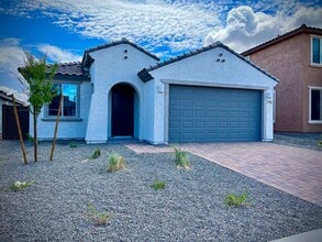 Building Photo - COMING SOON !! Mountainside Living at Canyon Views! 4 bedroom 2 bathroom!