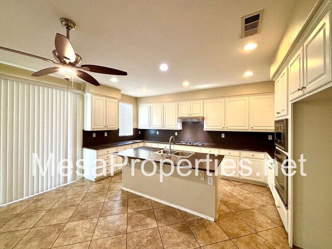 Building Photo - 14936 Brucite Rd